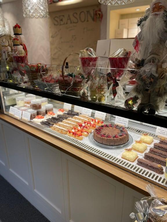 SEASON Artisan Bakery
