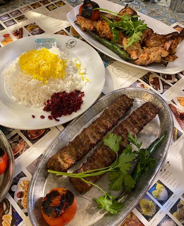 Reyhun Iran Restorantı fotoğraf 7