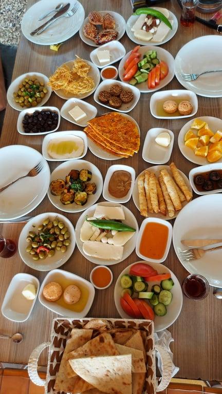 HAMMUŞUN YERİ YAĞMUR KAHVALTI SALONU fotoğraf 1