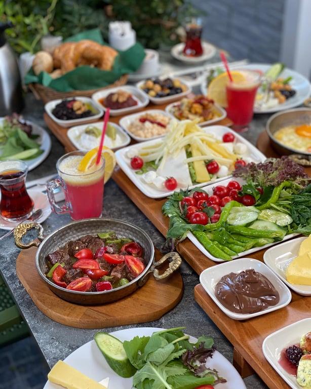 Tarihi Çeşme Önü fotoğraf 3