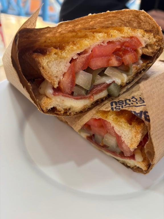 Cunda Adalı Tost&Balık fotoğraf 5