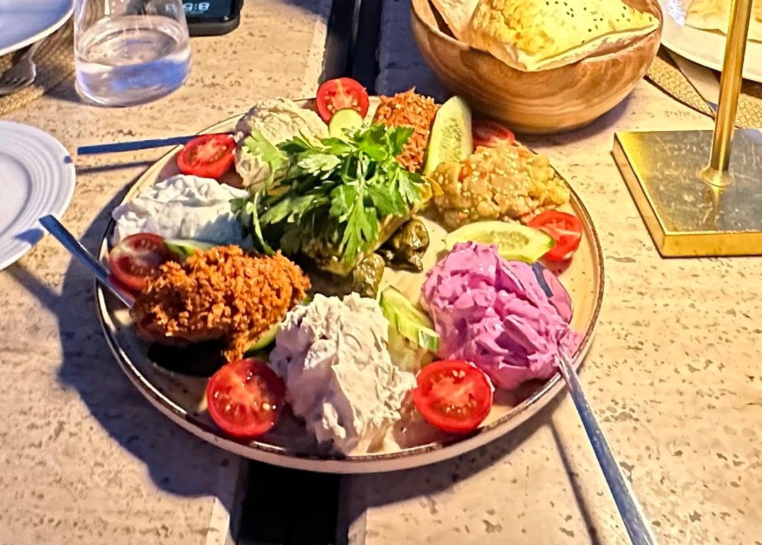 Gönen Rooftop Ocakbaşı Terrace Restaurant & Roof Bar fotoğraf 16
