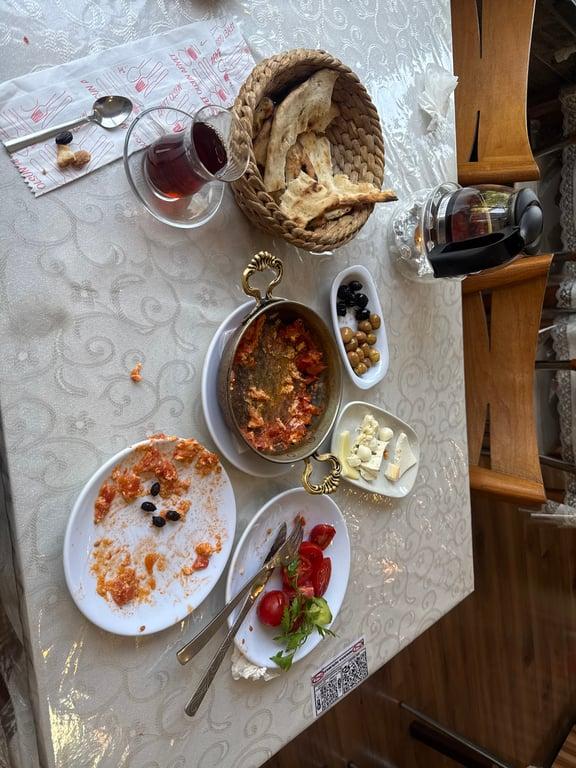 VAN AHTAMARA BEYOĞLU KAHVALTI (TURKİSH BREAKFAST) fotoğraf 20
