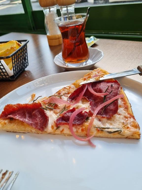 8 Dil Pizza (Eski 3. Cadde) fotoğraf 16