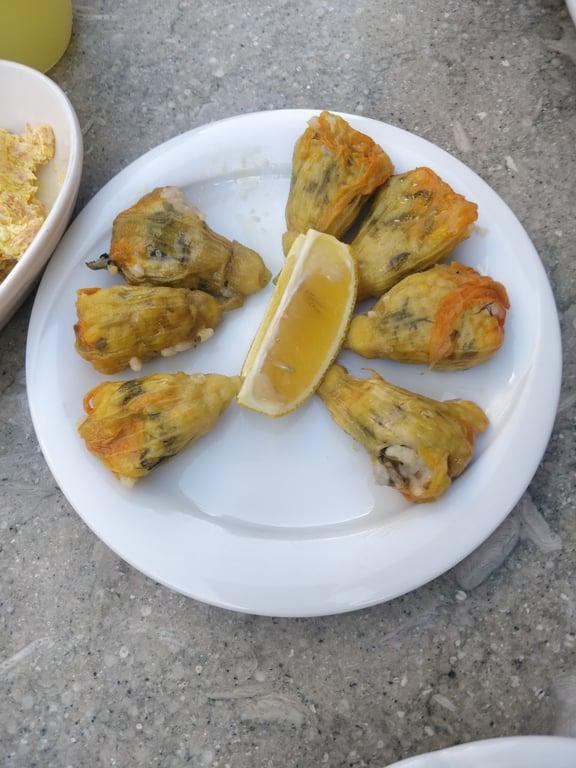 Cunda Adamis Zeytinyağlı Ev Yemekleri fotoğraf 10