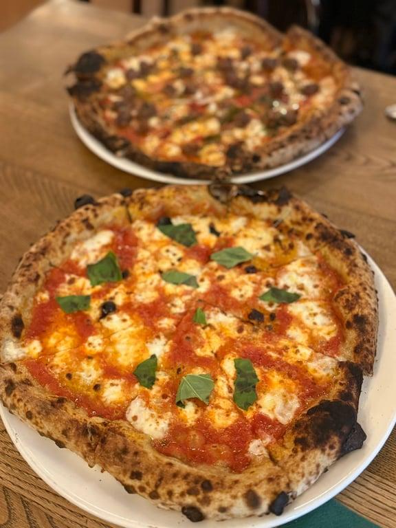 Unica ekşimaya pizza fotoğraf 9