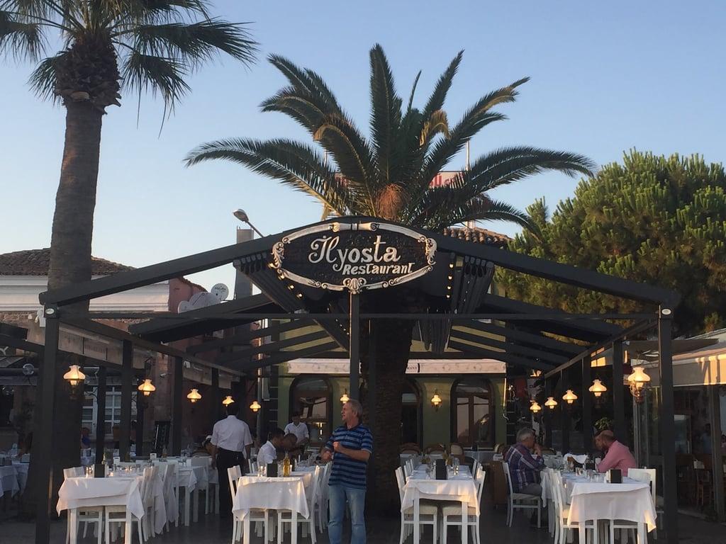 Ilyosta Restorant fotoğraf 2