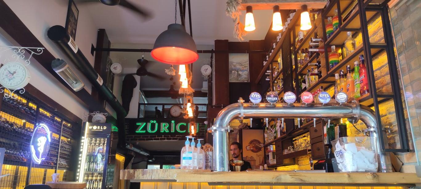 Zurich Pub fotoğraf 1
