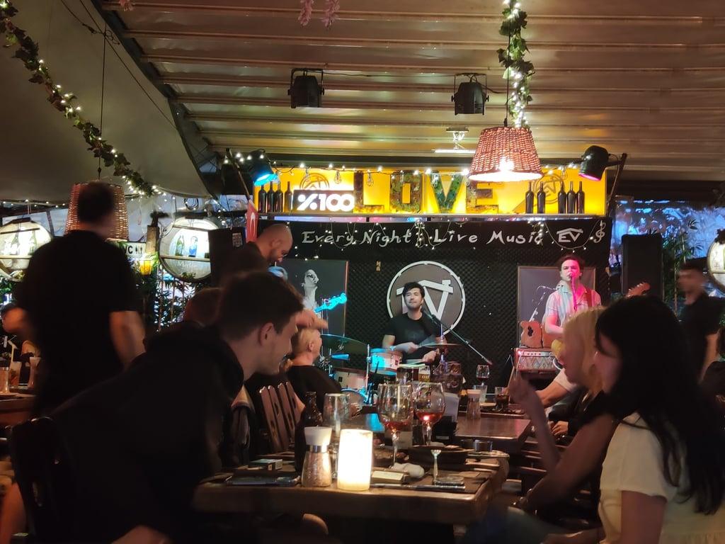 Ev Restaurant fotoğraf 6
