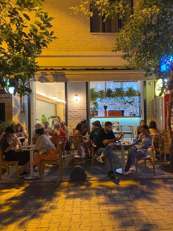 Kara Kedi Coffee Moda Şubesi fotoğraf 20