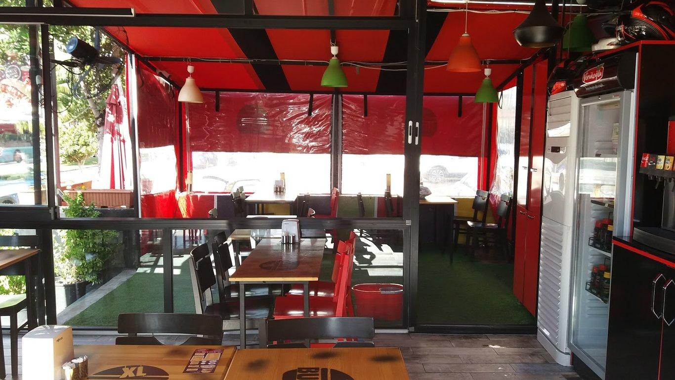 XL Burger fotoğraf 2