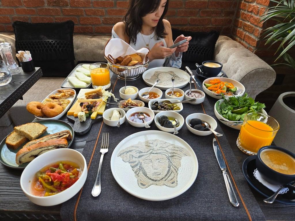 Lilith Restaurant