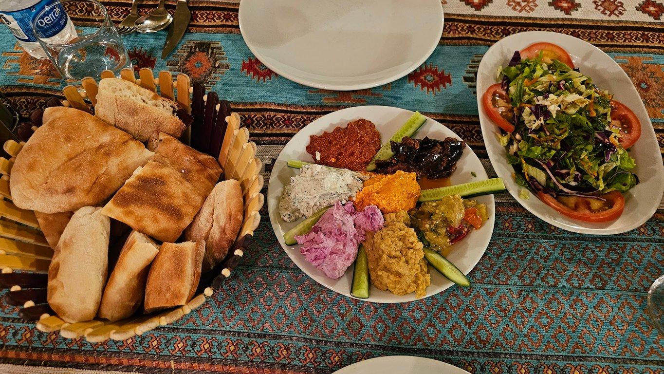 Topdeck Cave Restaurant fotoğraf 8
