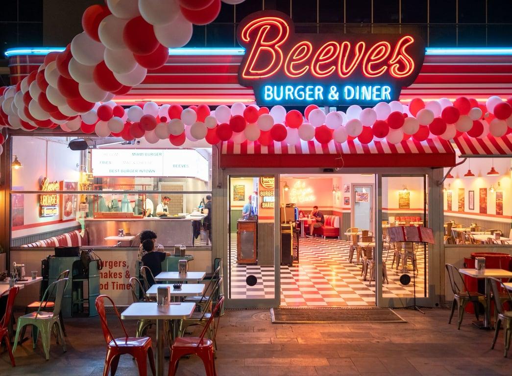 Beeves Burger & Steakhouse fotoğraf 19