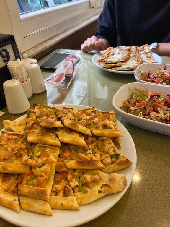 Alsancak Eski Konak Pide Kebap fotoğraf 17
