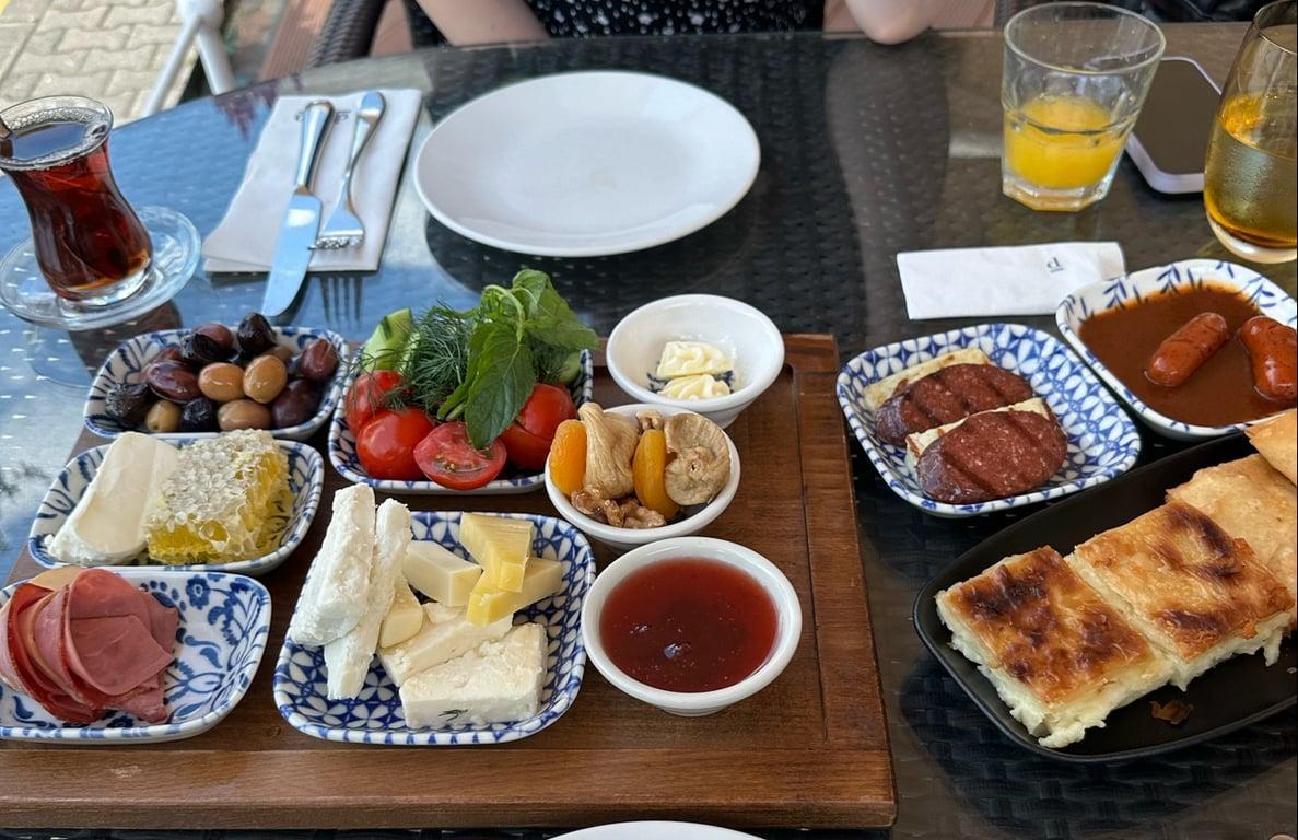 Divan Brasserie Kalamış fotoğraf 6