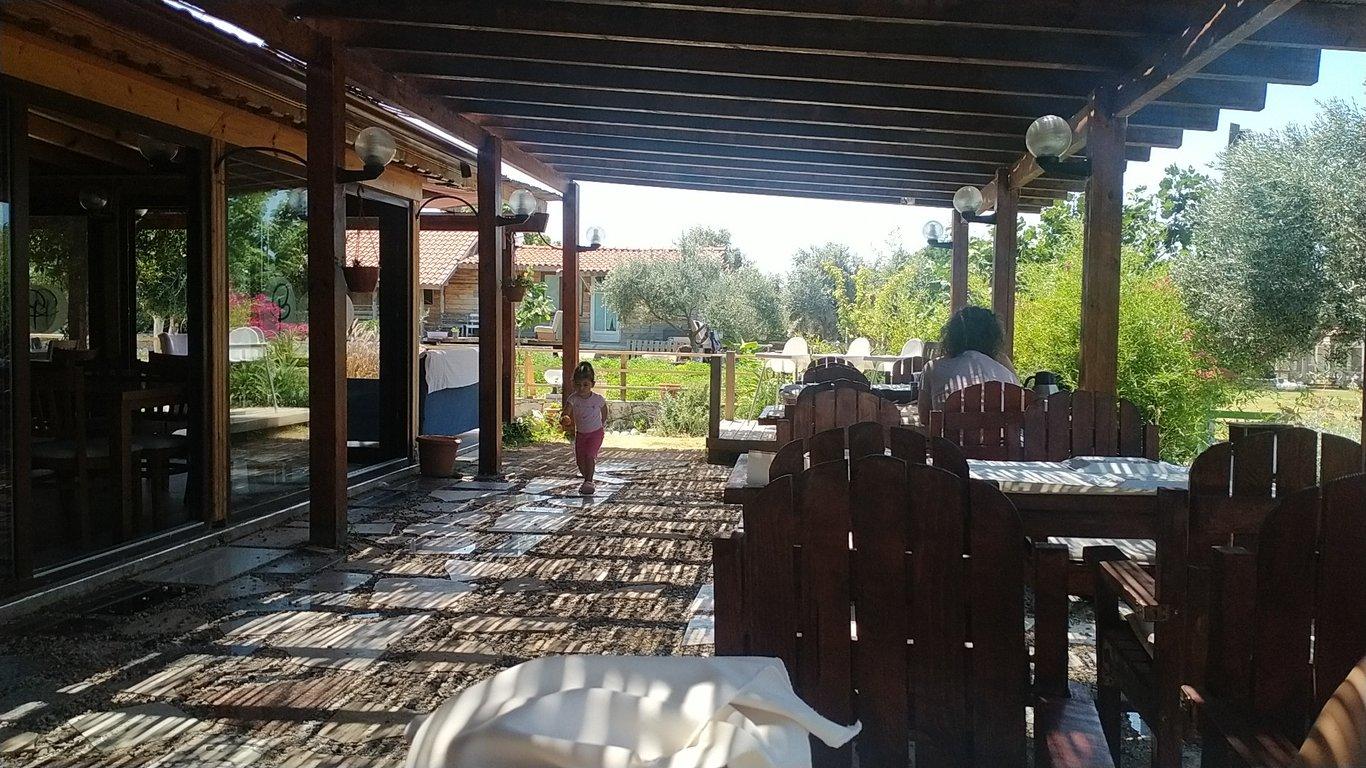 Çeşme Bahçelika Kahvaltı - Çeşme fotoğraf 2