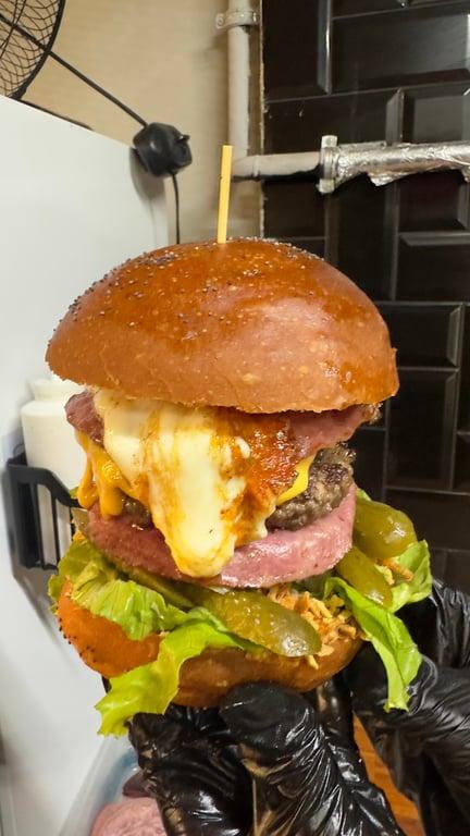STRONG BURGER fotoğraf 8