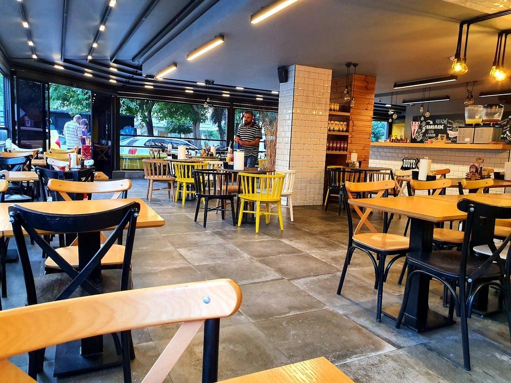 Route Burger House