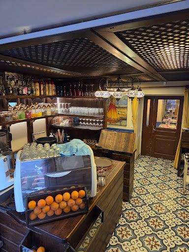Galata Lily Cafe Restaurant fotoğraf 3