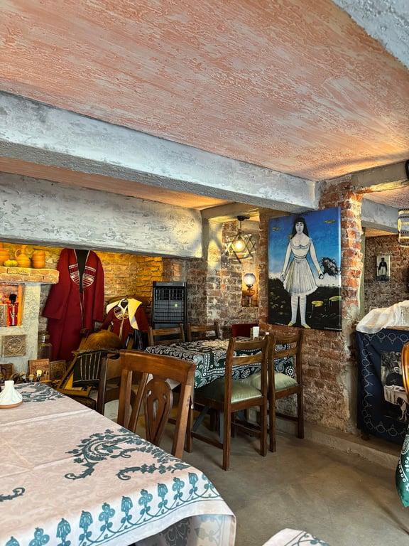 Tiflisi Restoran | Gürcistan Geleneksel Mutfağı fotoğraf 4