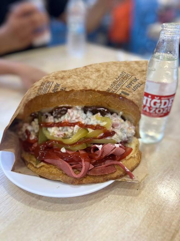 Cunda Adalı Tost&Balık fotoğraf 2
