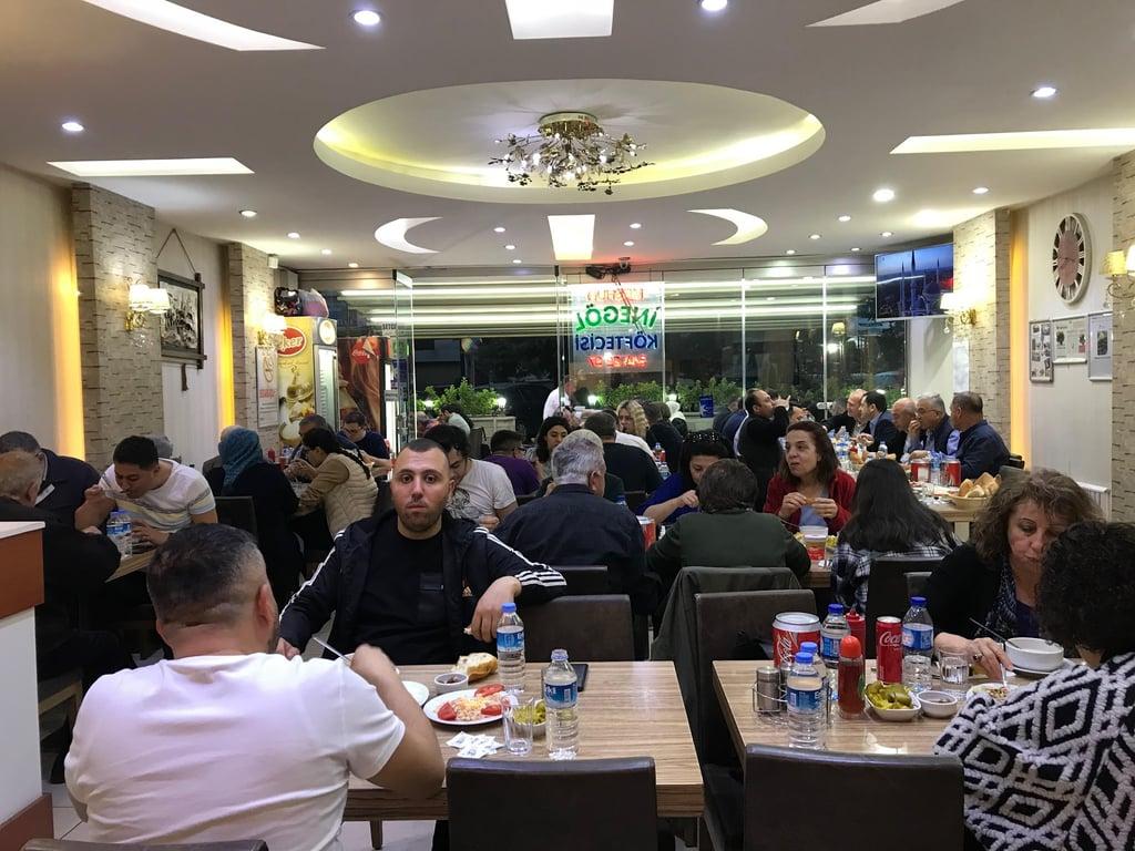 Meşhur İnegöl Köftecisi