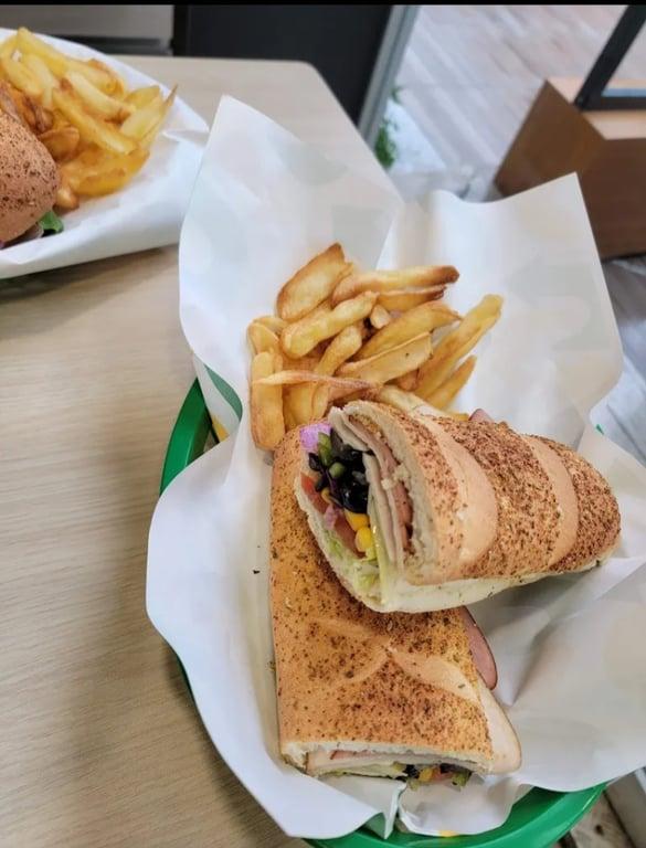 SUBWAY ALTUNİZADE fotoğraf 3