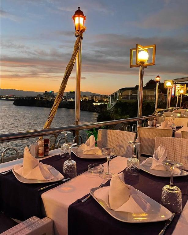 Edalya Cafe & Restaurant
