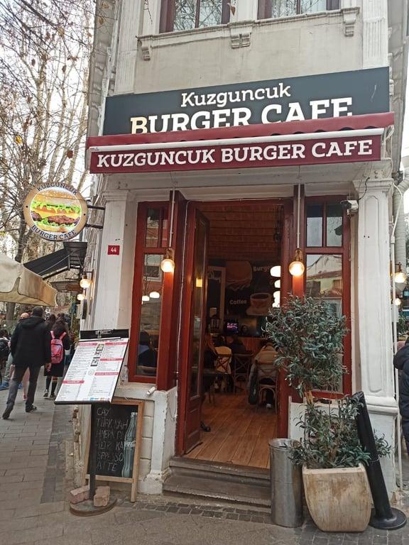 Kuzguncuk Burger Cafe