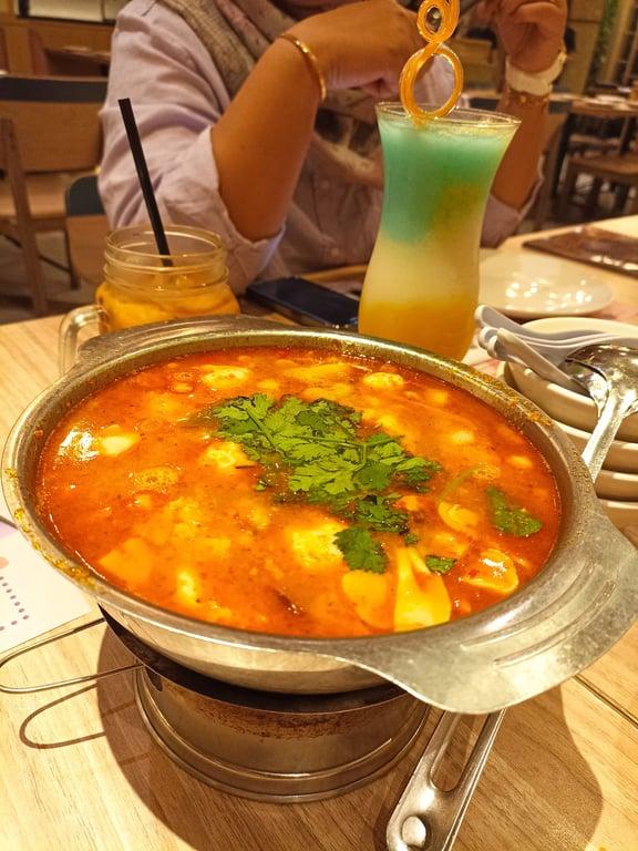 Horapa Seafood & Thai Kitchen fotoğraf 8