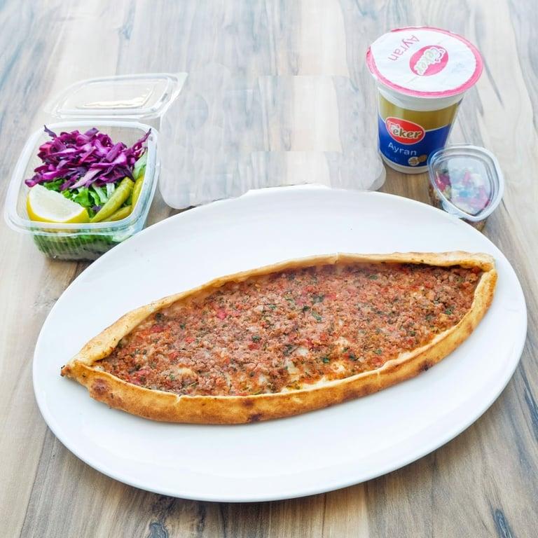 Hizmet Pide ve Kebap Salonu - KEMERALTI Şubesi fotoğraf 12