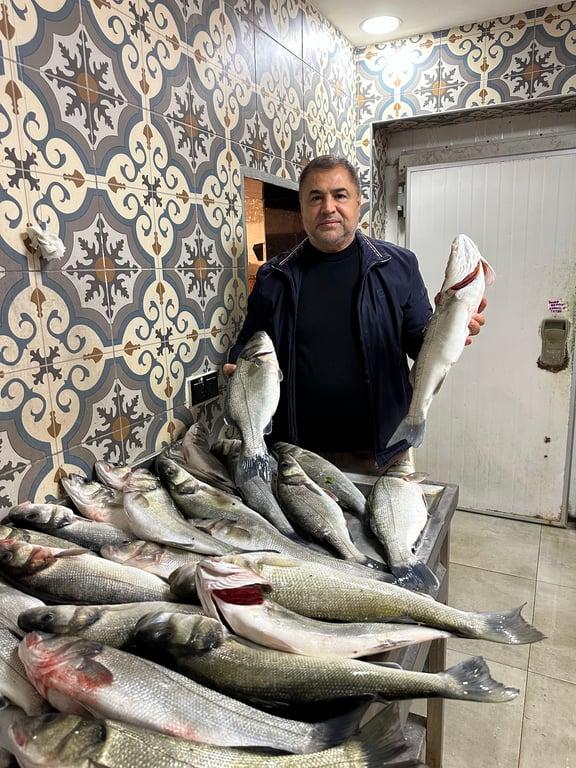 BALIKÇI KADİR İÇKİSİZ BALIK LOKANTASI fotoğraf 1