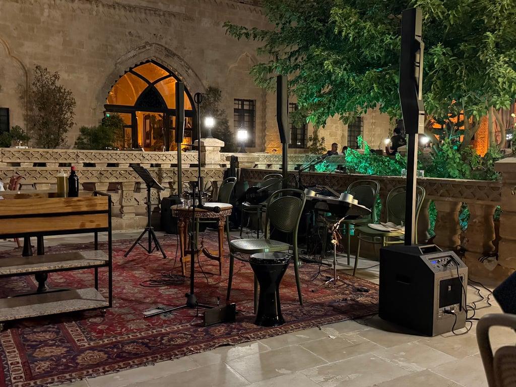Hamdani Restaurant - Her Akşam Sıra Gecesi fotoğraf 10