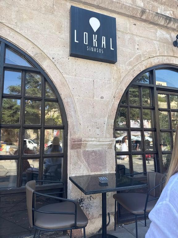 Lokal - Sinasos fotoğraf 10