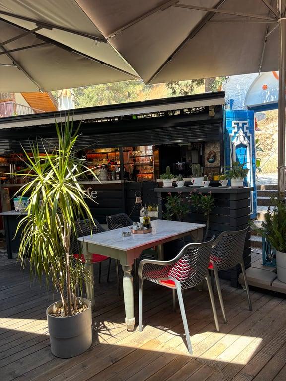 West Cafe Bistro fotoğraf 11