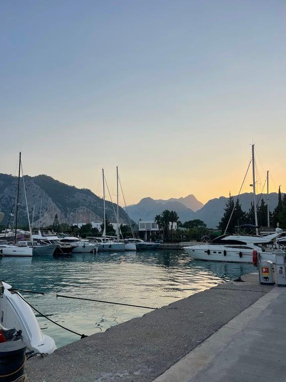 Ship Inn Marina Restaurant fotoğraf 7