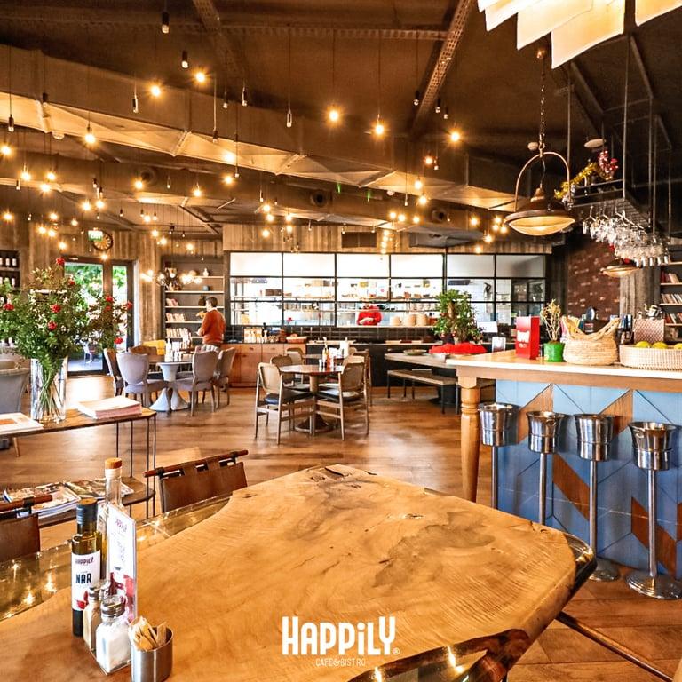 Happily Cafe & Bistro fotoğraf 2