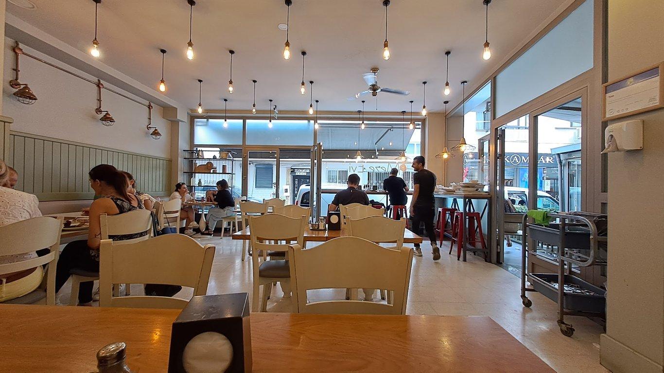 Karşıyaka Meze Evi fotoğraf 2