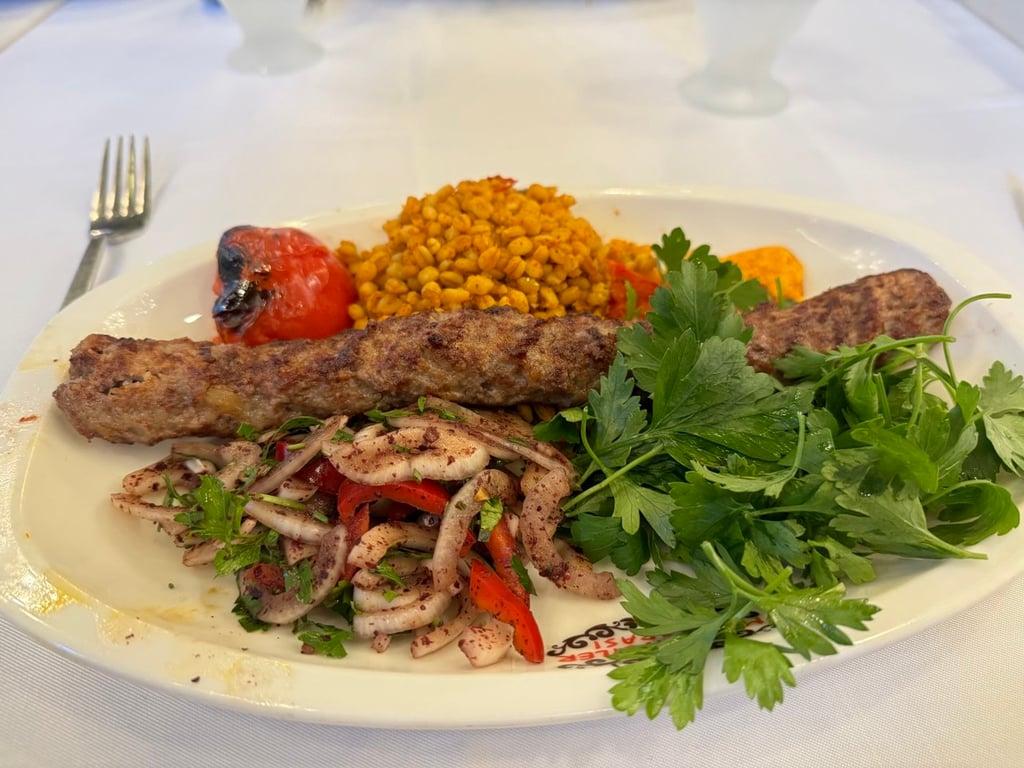 Medeniyetler Sofrası - Al Madina Restaurant İstanbul (Taksim/Beyoğlu) fotoğraf 5