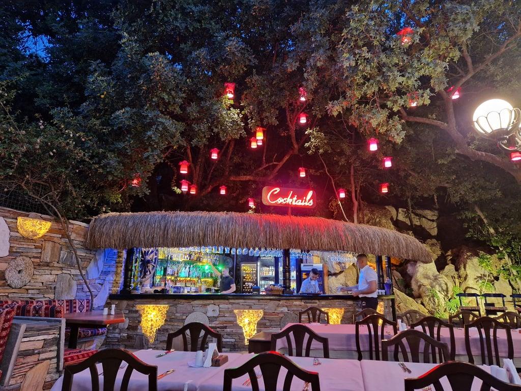 Waterfall Restaurant fotoğraf 9