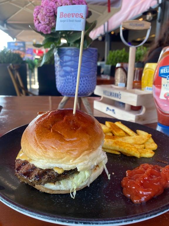 Beeves Burger & Steakhouse fotoğraf 21