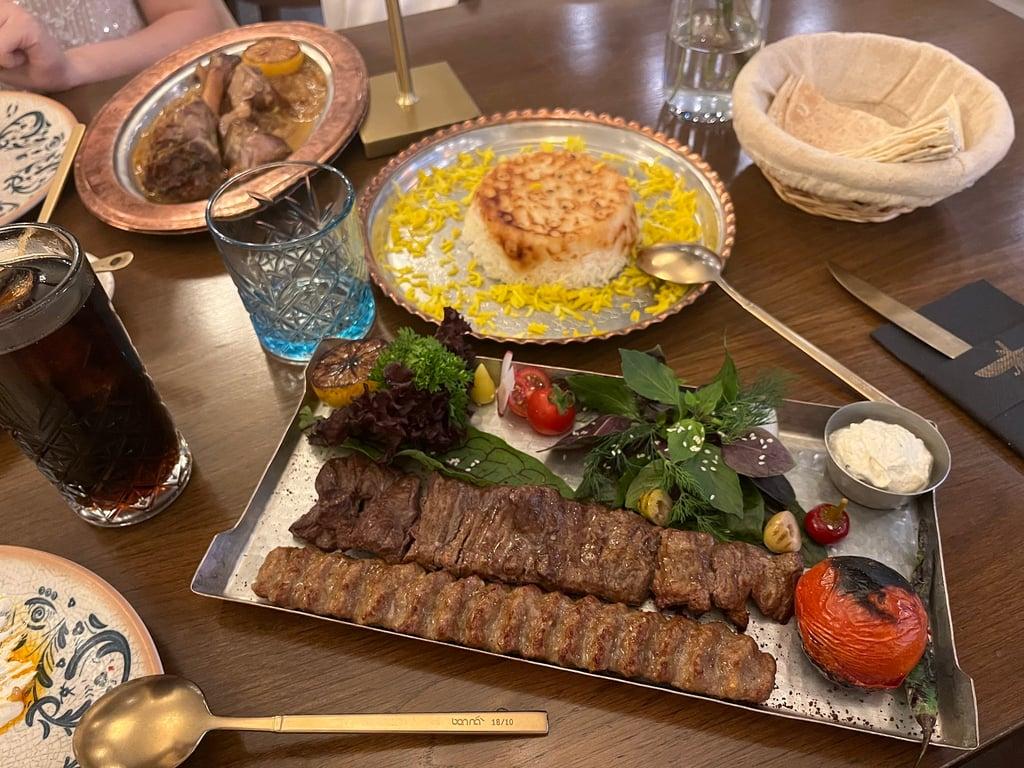 Ahura Restaurant fotoğraf 10