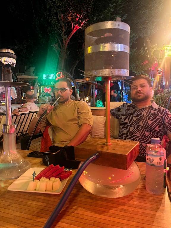 BERRY GARDEN CAFE & BISTRO