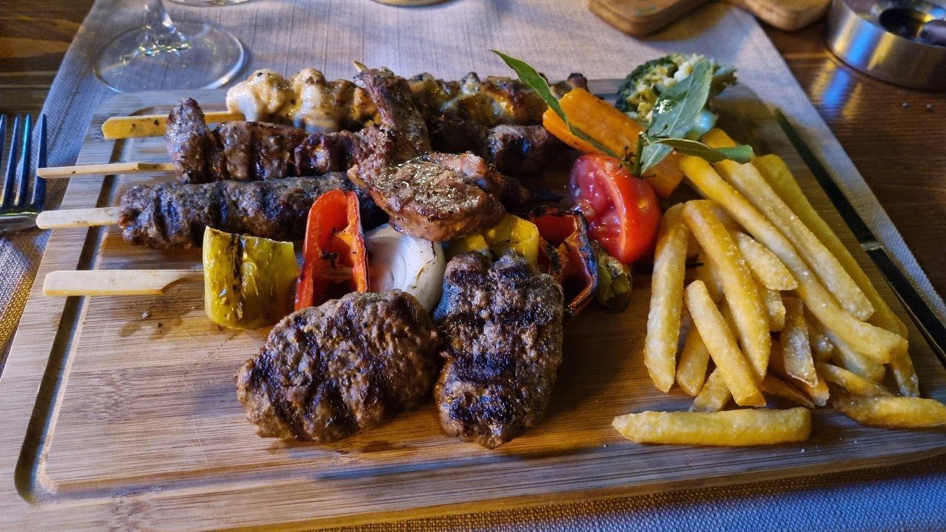 Demir Restaurant fotoğraf 3