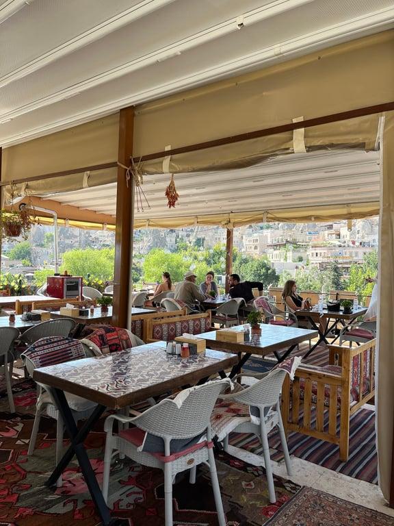 ROCKS TERRACE RESTAURANT (The only 360 degree view of Cappadocia) fotoğraf 12