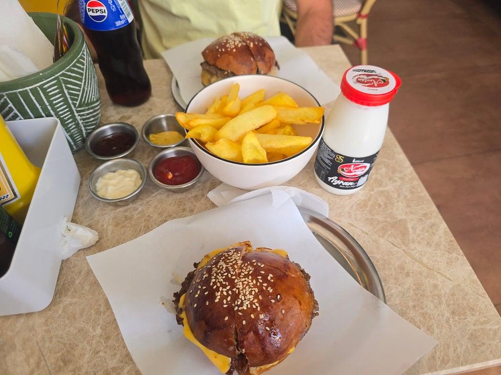 Mid Burger Yahşi fotoğraf 8