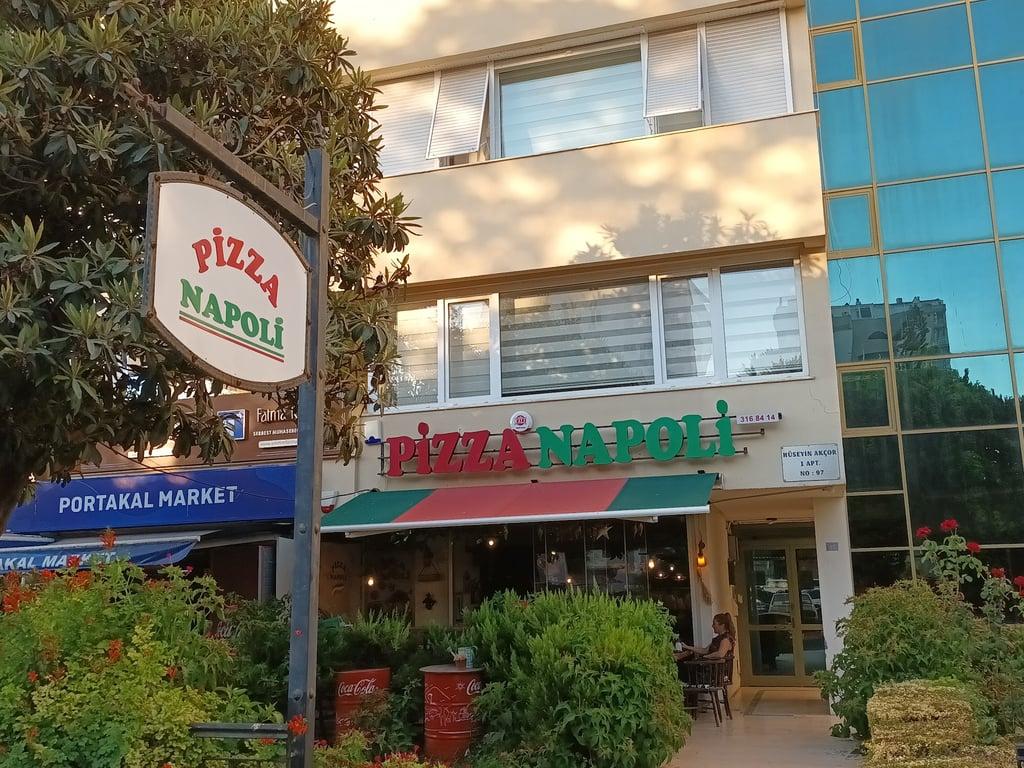Pizza Napoli fotoğraf 7