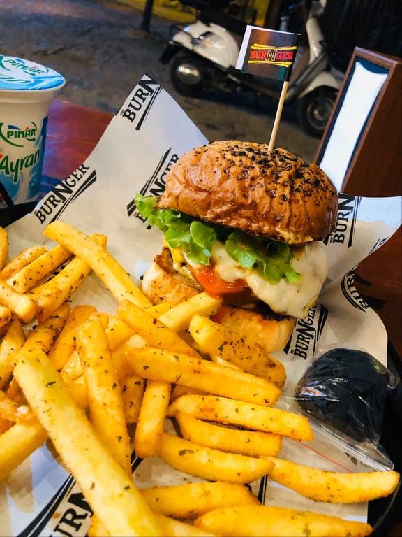REEL BURGER fotoğraf 4