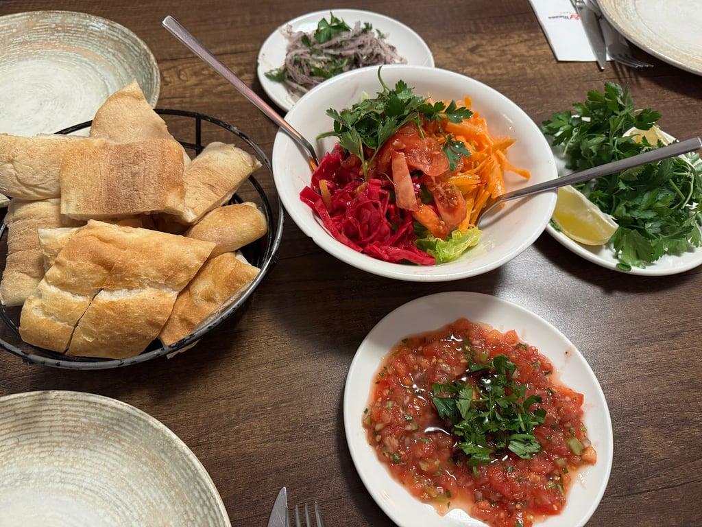 Kebabs & Mezes Restaurant fotoğraf 7